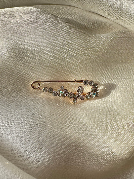 Butterfly pin