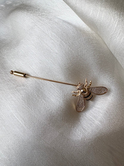 Bee long pin