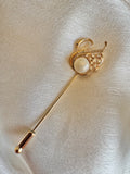 Swan pin