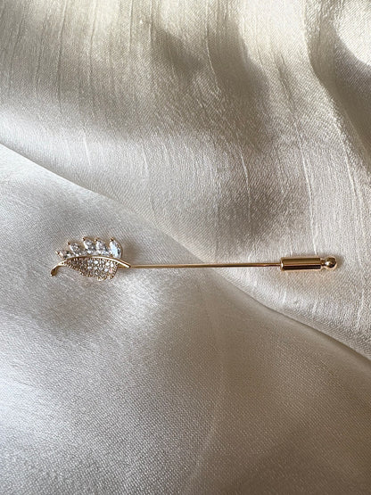 Golden leave pin