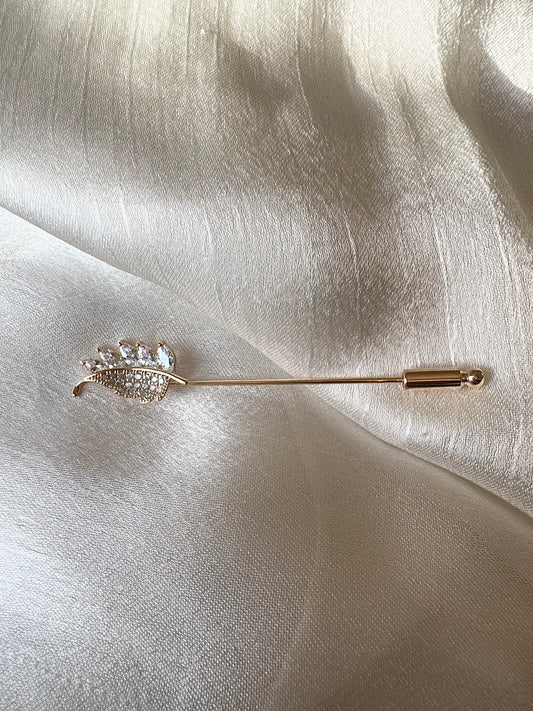 Golden leave pin
